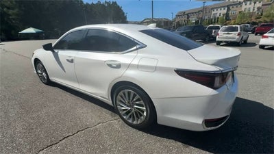2021 Lexus ES 300h Luxury
